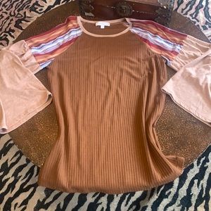 Weekend by Suzanne Betro  stripe waffle weave flare sleeve top New with out tags
